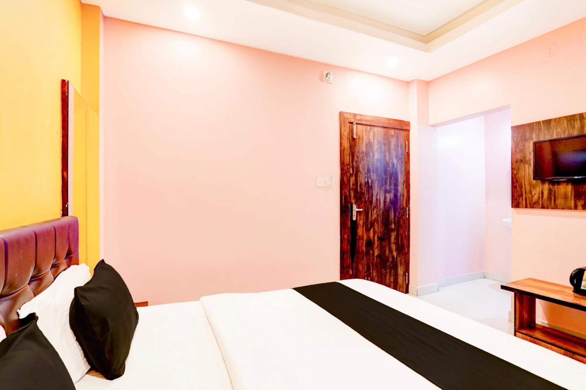 Hotel O Jagdish Palace Пури Екстериор снимка